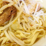 ラーメン二郎 - ヤサイ（そのまま）