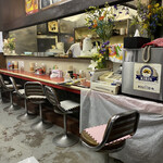 正華飯店 - 店内もオーラ満点