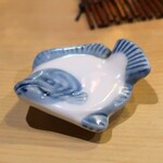葵 - ヒラメの箸置き