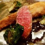 名前のないイタリア料理店 - 熊本あか牛サーロインロースト プチヴェール 白菜