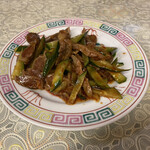 中国東北料理　美食村 - 砂肝とキュウリの和え物（390円）
