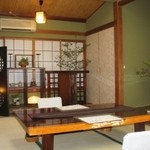 和楽 - 個室には茶香炉が・・・いい匂いです。