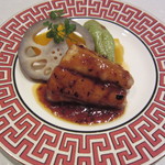 聖兆 - スズキの辛子ソース