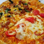 ピザーラ - 料理写真:プルコギ?とマルゲリータのハーフ