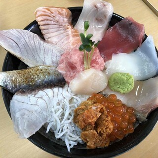 ひたちなか 大洗でおすすめの美味しい海鮮丼をご紹介 食べログ ひたちなか 大洗でおすすめの美味しい海鮮丼をご紹介 食べログ