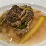 toscaneria - 短角牛の煮込み 野菜と鶏のスープ ハーブソース