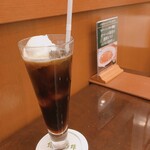 椿屋カフェ - アイスカフェウィンナー