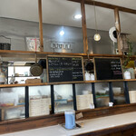 ルシッカ - 店舗内観（本日のランチの案内）