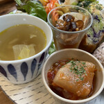 ルシッカ - たっぷり野菜のデリごはん（税込　1,380円）評価＝◎