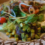 山ごぼう - 2012年9月：タマネギのステーキ、アボカドソース添え。