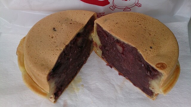 あじまん ヤマザワ東大町店 - 東酒田（たい焼き・大判焼き）の写真