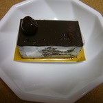 Patisserie Ravi,e relier - スリジェ