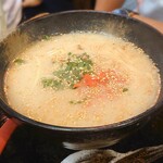 Akabane Kintarou - 白湯ラーメン  700円
                麺もスープもなかなかイケてる