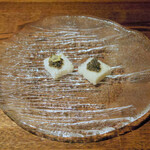 ラ プランシュ - スターレットキャビア（ゆず（左）とノーマル）