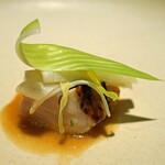 アカ - 河豚のアドボの炭火焼き