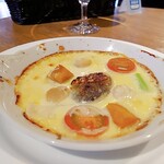 キハチ - 【前菜】「帆立貝の白味噌チーズソースグラタン」 