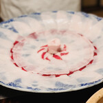 Hirasansou - ☆『比良山荘』月鍋の熊肉。熊肉は白薔薇のように美しい色をしている。