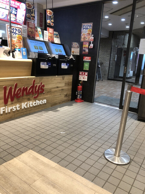 ウェンディーズ ファーストキッチン 飯田橋ラムラ店 Wendy S first Kitchen 飯田橋 ハンバーガー 食べログ
