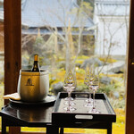 比良山荘 - ☆シャンパンやワイングラスなどの用意も山荘とは思えない位、気を配ってくれる。