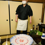 比良山荘 - ☆店主の伊藤氏が部屋に来て、「月鍋」を説明しながら調理してくれる。