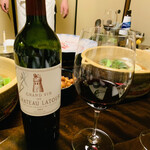 比良山荘 - ★シャトー・ラトゥール2003（仏・ボルドー）
      ブドウ品種：カベルネソーヴィニョン 81%、メルロ 18%
      ◎2003年は驚異のパーカー・ポイント100点満点を獲得した最高傑作のワイン。