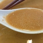 Ramen Kirin - 癖の無い、アッサリ醤油豚骨スープ