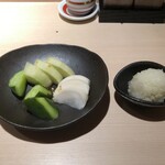 焼鳥 おみ乃 - 漬物 + おろし