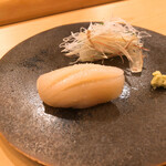 木挽町 とも樹 - 帆立貝のにぎり