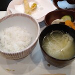 おりょうり 和 - ご飯、山芋のお味噌汁、自家製糠漬け