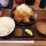 Karayoshi - から好し定食の唐揚げ５個