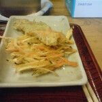 本格手打 いわしや - ちくわ天・かき揚げ