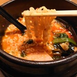 Re:Ent楽韓堂 - プデチゲ✨ジャンキーなサリ麺が美味しい♫