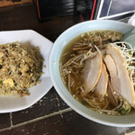 中華 虎楼 - ラーメンと半ちゃん