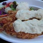 ボンバーキッチン 天神店 - たっっぷりタルタル