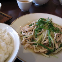 白碗竹快樓 赤坂店 - 塩瀑鶏絲ランチ１，３００円