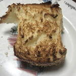 ベビーパン　ちょっと焦がしちゃいました。