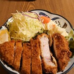 かつれつえん - ロースかつの厚さ