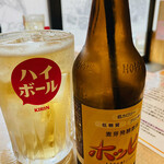 和牛焼肉大衆酒場 ホルモン博多春吉のじゃん横 - 