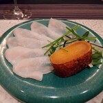 日本料理 TOBIUME - 関門海峡冬景色
      プリプリのふぐ刺し
      ビッグなからすみと♡