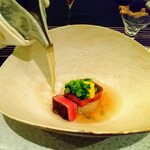 日本料理 TOBIUME - 大根役者
      出汁で食べる宮崎のシャトーブリアン