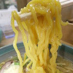 麺屋 彩未 - ラーメンの麺のアップ　【　２０１２年８月　】