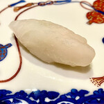 一心鮨 光洋 - ・アオリイカ（宮崎）〜飾り包丁がねっとりさを増す。