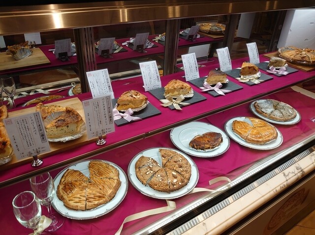 閉店】あっぷるぱい 考太郎 丸ビル店 - 二重橋前/洋菓子 | 食べログ