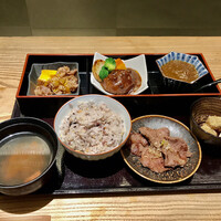 肉寿司 肉和食 KINTAN コレド室町 - 遅得御膳（税込み１５８０円）