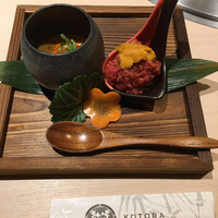 牛刺しと焼肉 仔虎 クリスロード店 - 