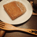 Bekariandokafesanichiichimaru - ライ麦食パン　耳のところもリベークでもかたすぎず、おいしいミャ