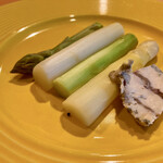 Spice&Dining KALA - アスパラはたぶん軽めに終焉したような熟成通り越したチーズ強烈ww