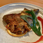 Spice&Dining KALA - 鶏男悶絶なホロホロ鶏は丁寧に時間かけてローストした皮パリッと♡