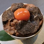 トリュフと山形牛のすき焼きご飯