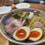 名古屋ちゃんぽん 時鳥 - 特製中華そば 1200円﻿
            大盛り 100円﻿
            コーチン玉子かけごはん 350円﻿